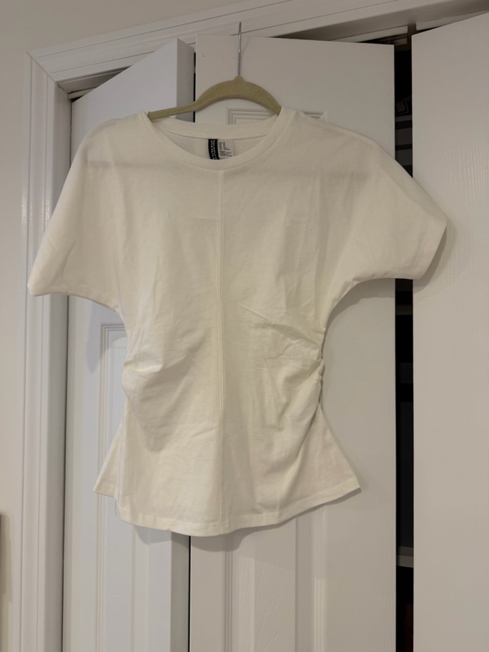 H&M White Short Sleeve Cinch-Waist Tee